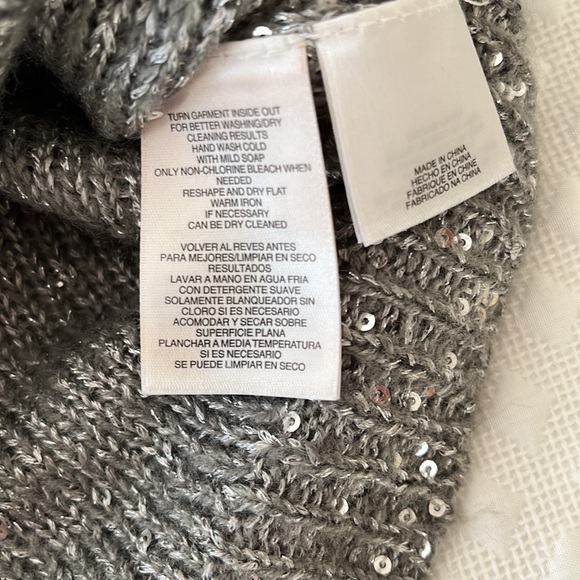 🎁ANNE Klein  grey sweater with sequins - Picture 4 of 7